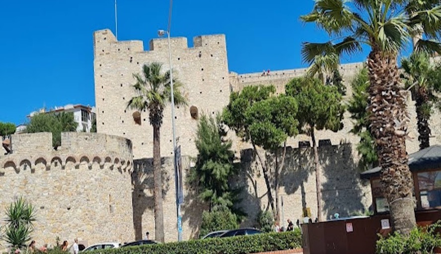 Izmir - Çeşme & Alaçatı - Image 2